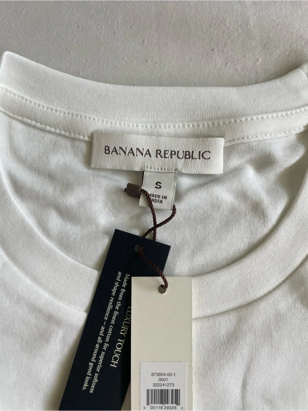 Banana Republic White Round Neck Long Sleeve Top